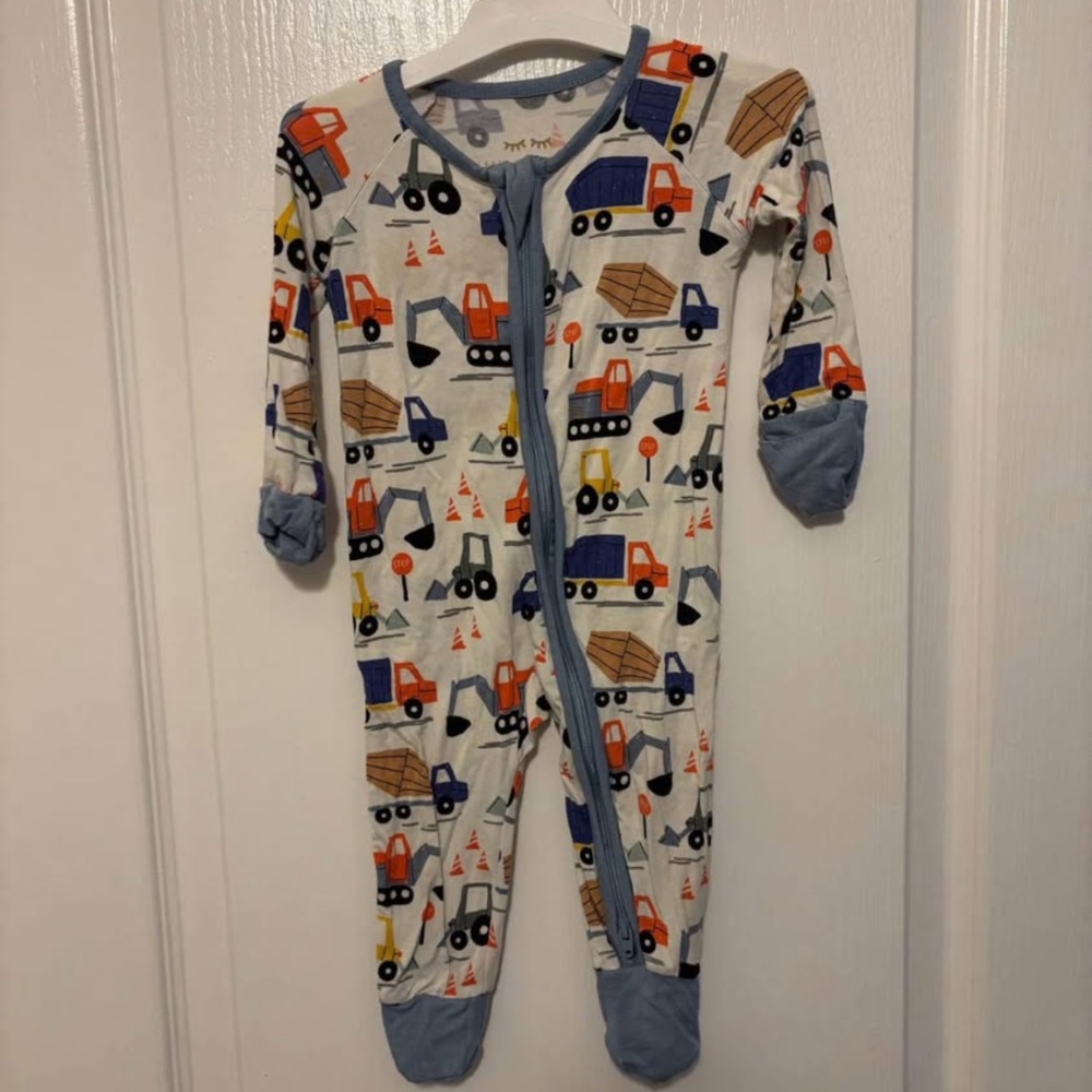 Little sleepies zippy